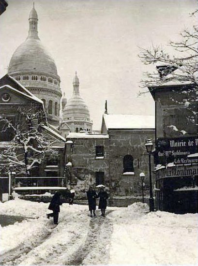 What Did Sacre-Coeur Basilica, Paris Look Like  in 1940 