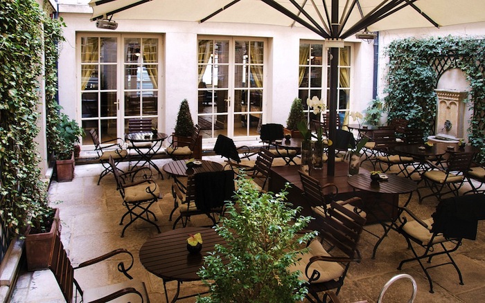 terrasse-paris-cafe-laurent