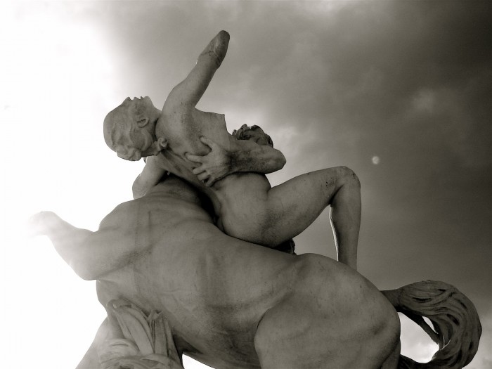 centaure-nessus-statue-paris