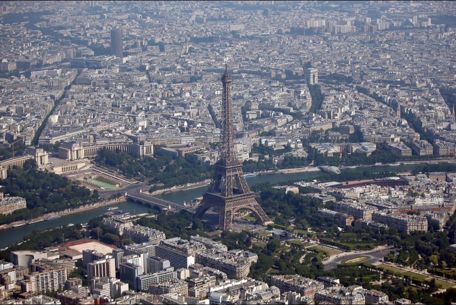 La-Tour-Eiffel-vu-ciel