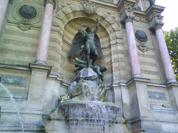 fontaine-saint-michel