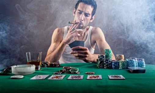 RÃ©sultat de recherche d'images pour "insolite poker"