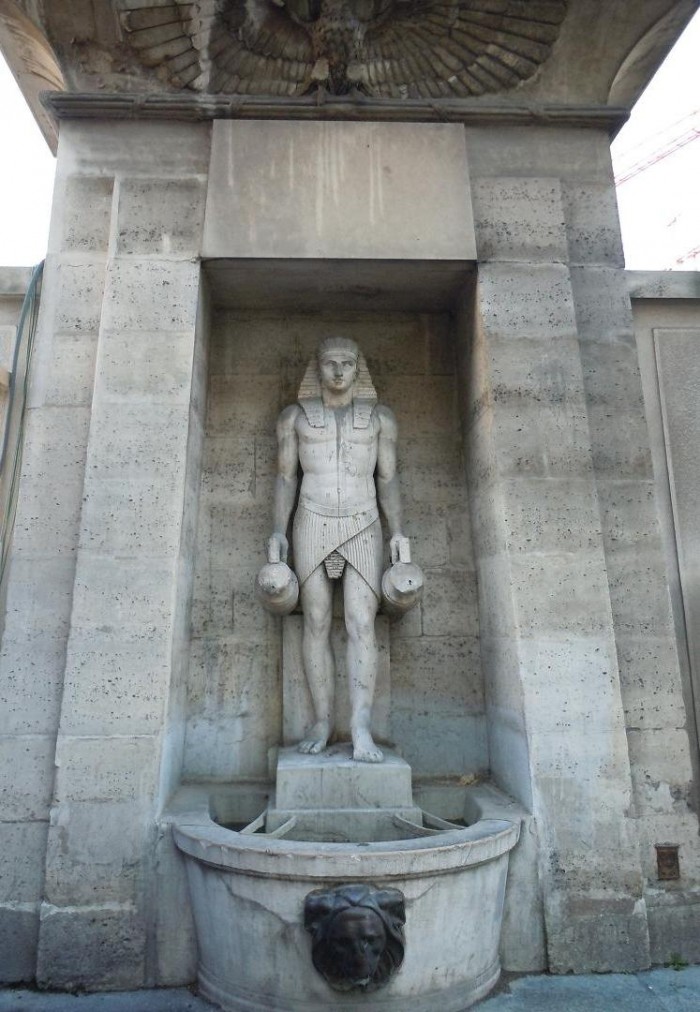 fontaine-fellah-statue-paris