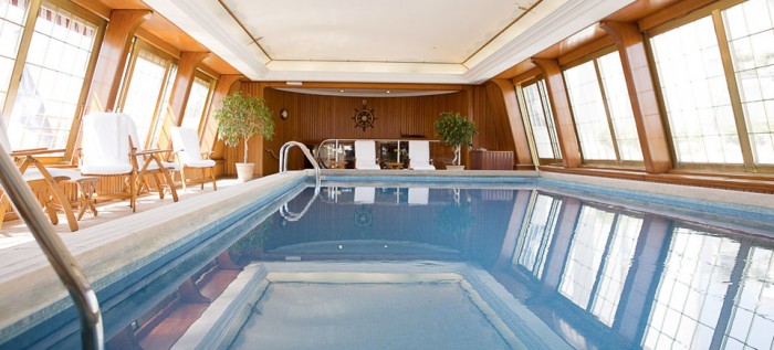 piscine-hotel-paris-bristol
