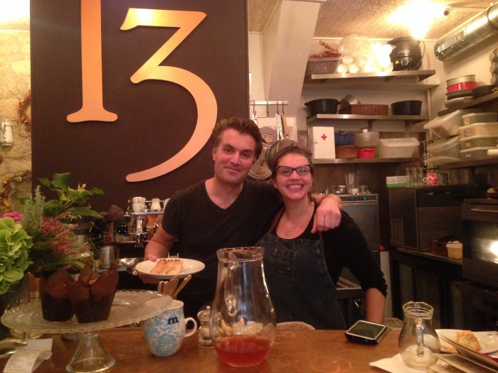 13-a-bakers-dozen-coffee-shop-planque-paris
