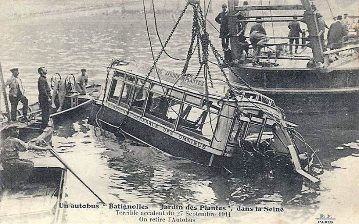bus-seine-accident-1911