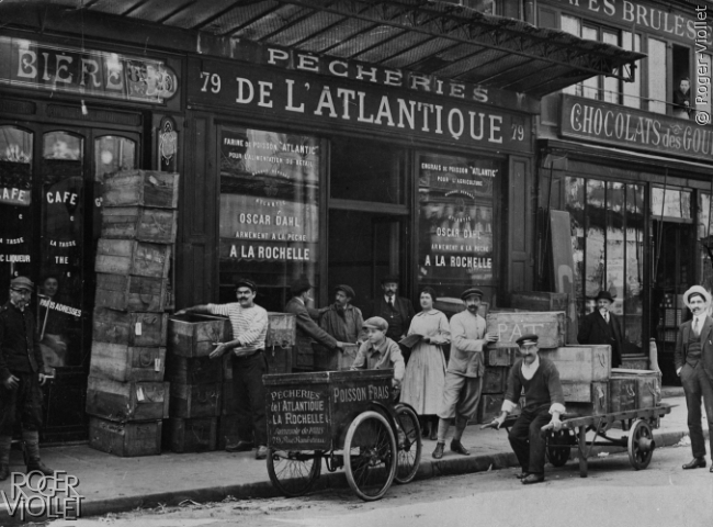 Paris. Poissonnerie, rue Rambuteau. Vers 1925.