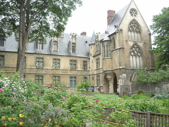 Le jardin médiéval de Cluny dans le 6ème arrondissement