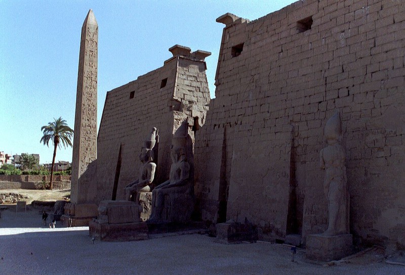 obelisque-louxor-manquant-egypte