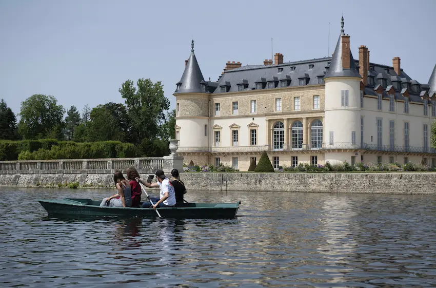 Château de Rambouillet, barque sur le canal © Colombe Clier / CMN