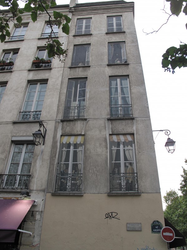 faux-immeuble-parisien-ratp-puits-ventilation