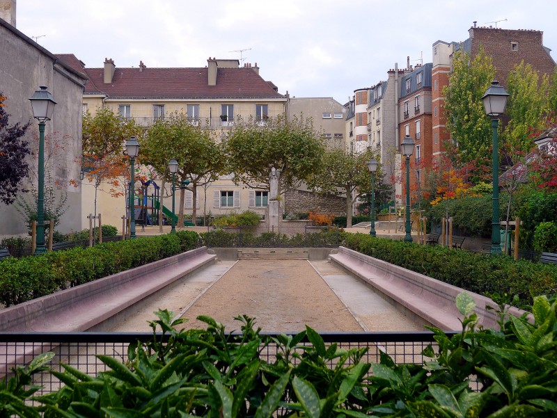 Le square Suzanne Buisson à Paris