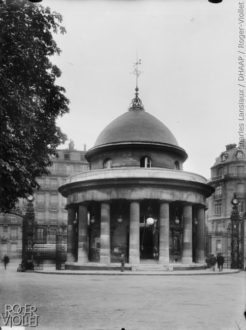 La Rotonde du Parc Monceau Paris