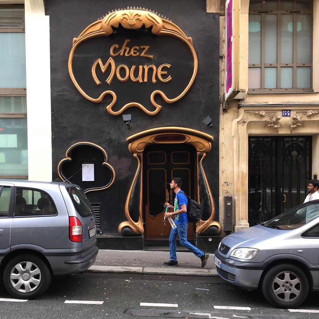 Chez Moune, cabaret lesbien à Paris