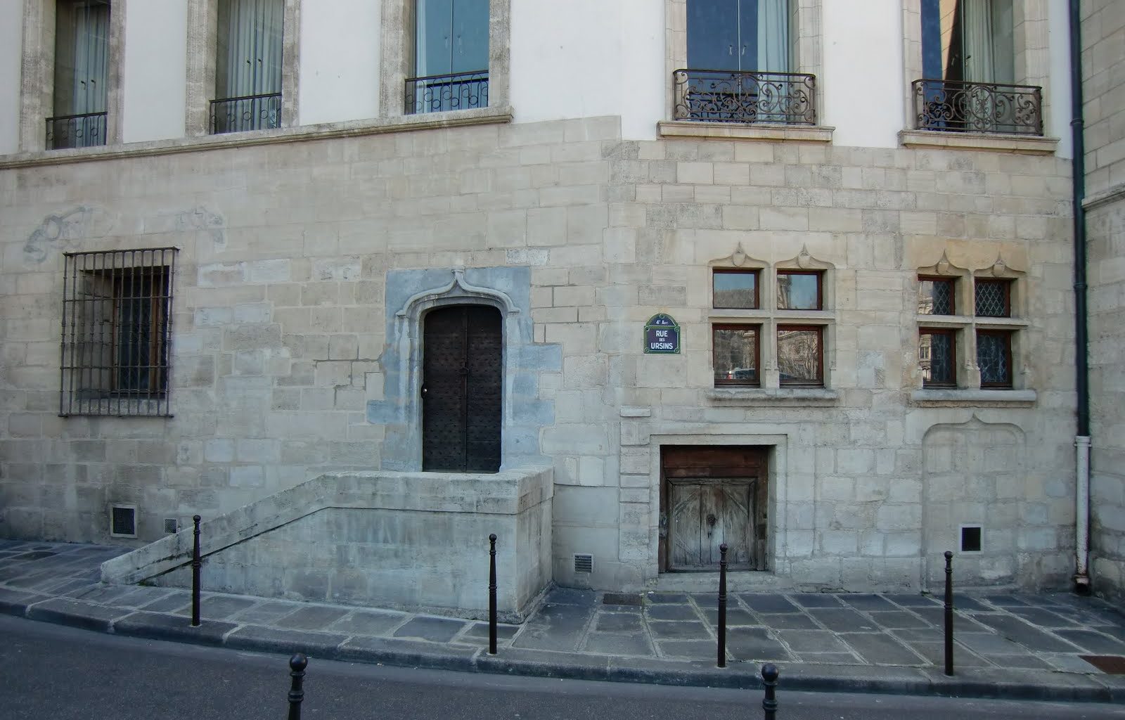 La vraie fausse maison médiévale de Paris