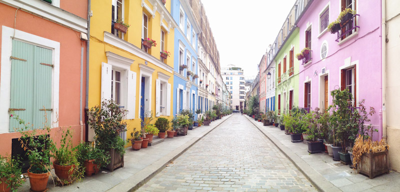 La rue colorée de Paris