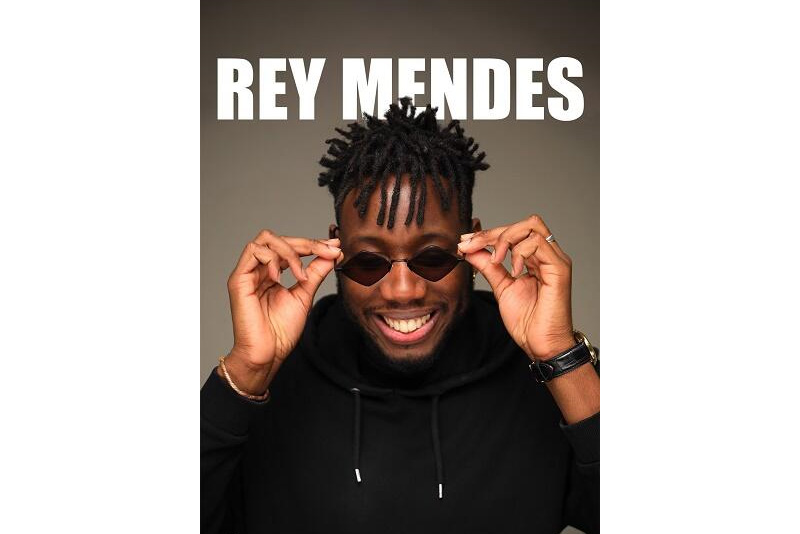 Spectacle d'humour et standup © Rey Mendes