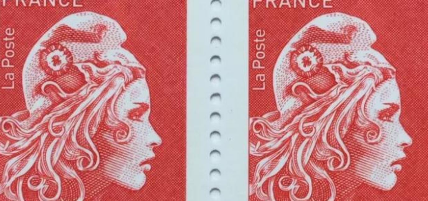 la-poste-Marianne-macron-timbre-paris-zigzag