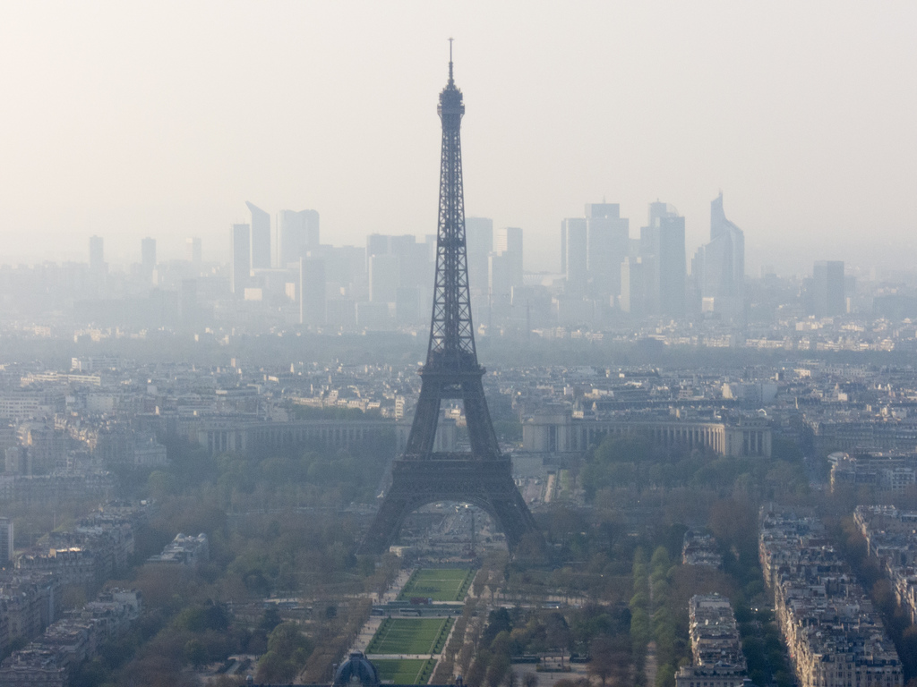 paris-pollution-pic-paris-zigzag