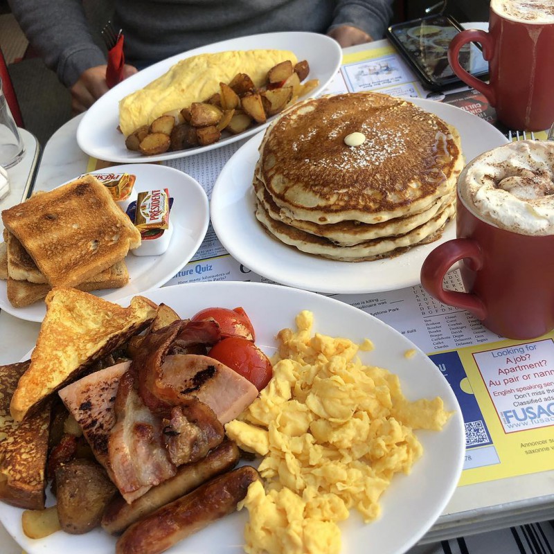 breakfast-in-america-paris-zigzag