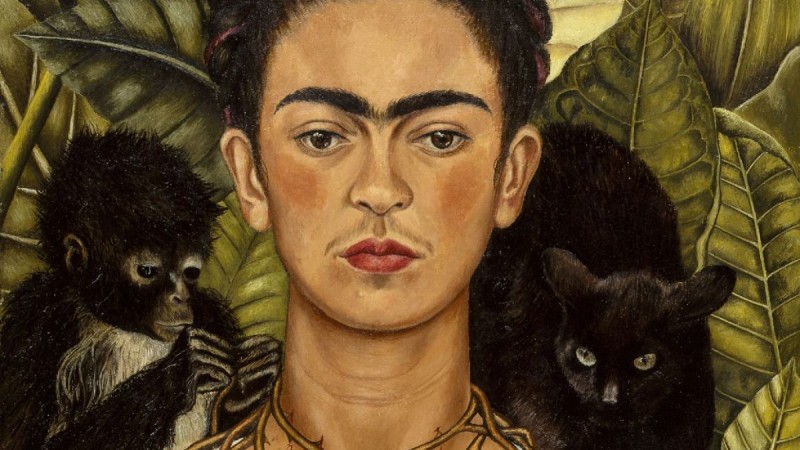 Détail d'un autoportrait de Frida Kahlo