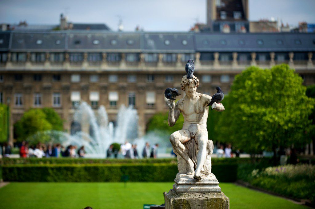 jardin-du-palais-royal-paris-zigzag