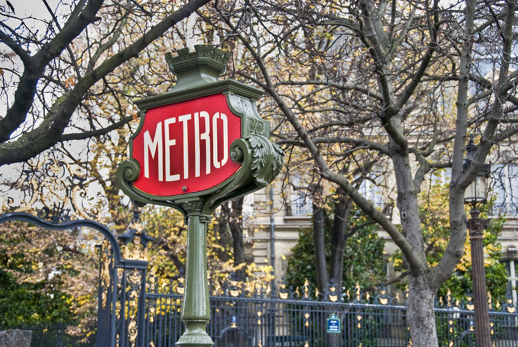 métro-parisien-paris-zigzag