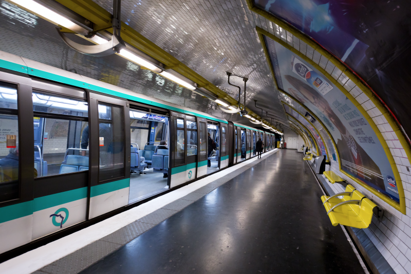 station-metro-paris-zigzag