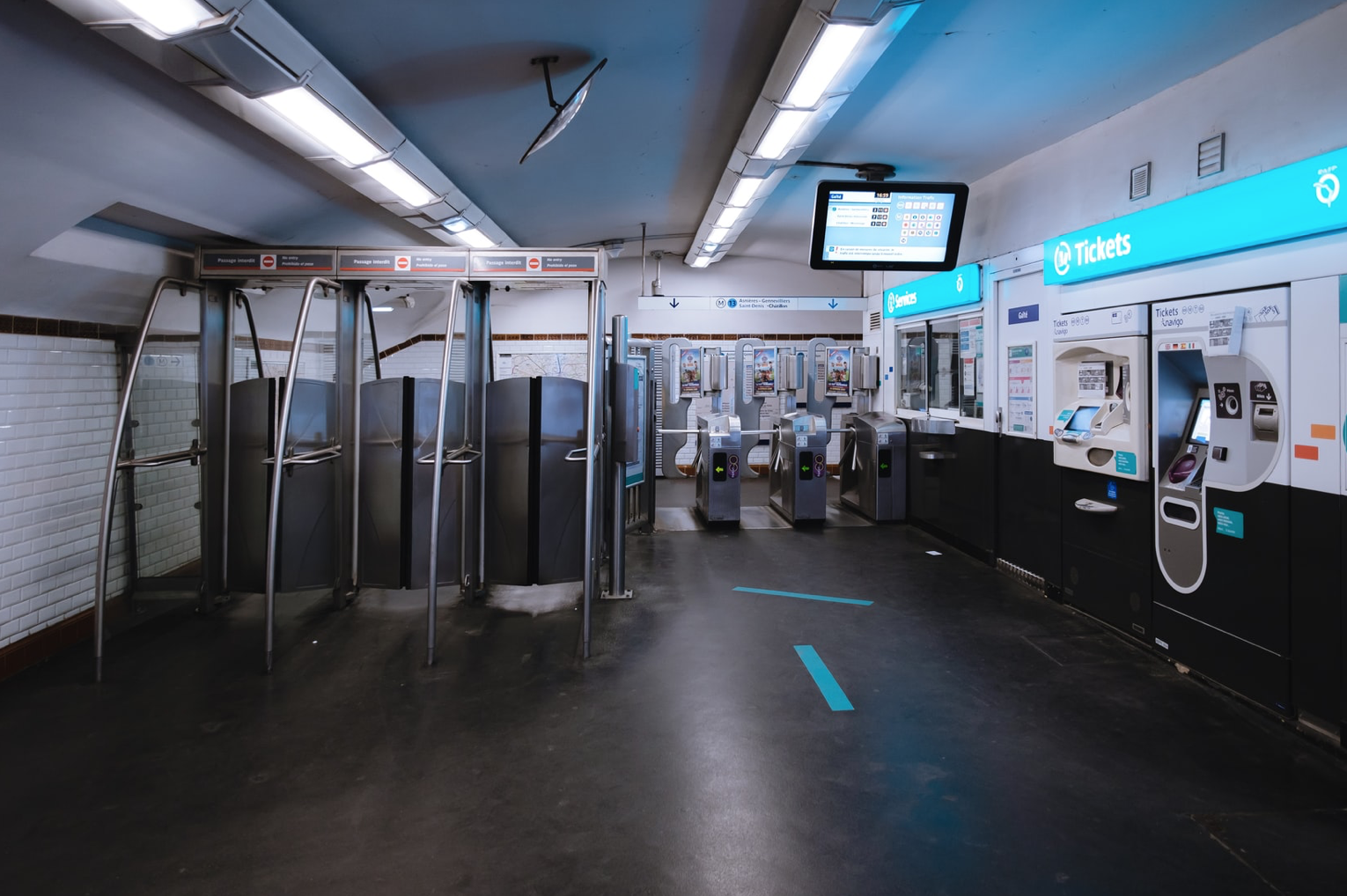 station-metro-paris-zigzag