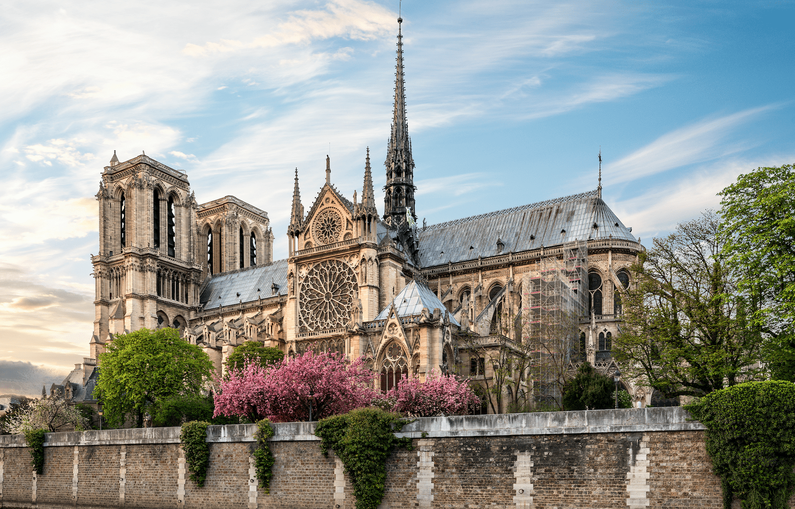 cathédrale-notre-dame-paris-zigzag