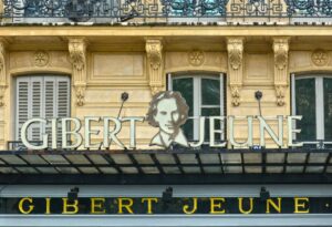 L'enseigne Gibert Jeune à Paris, 2019