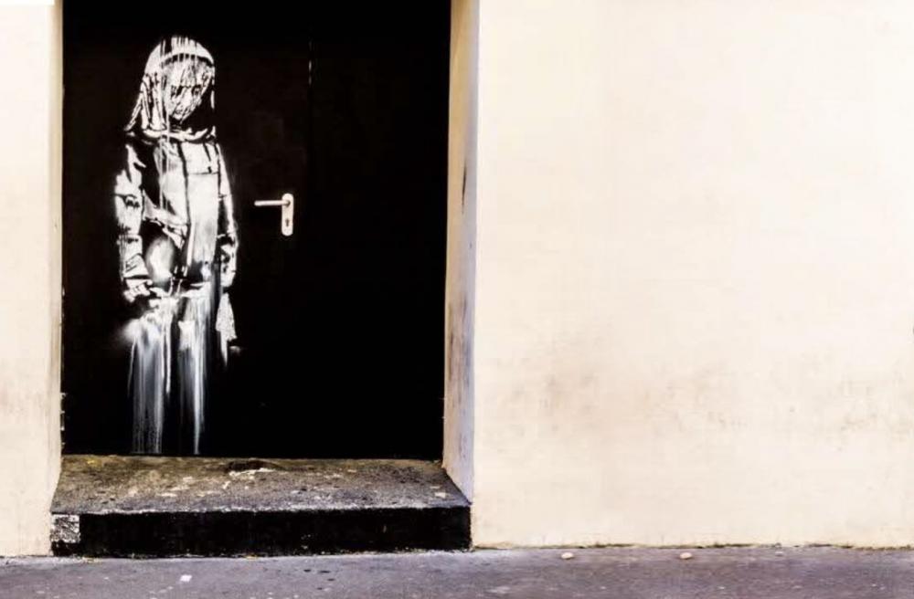 Banksy-streetart-bataclan-hommage-paris