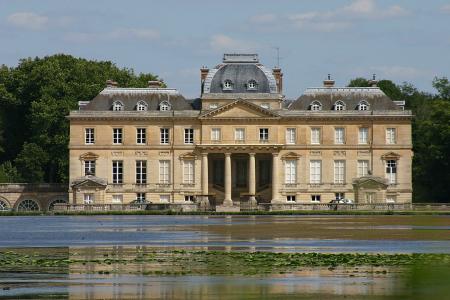 château-du-marais-hôtel-de-luxe-milliardaire-tchèque-2022-essonne-actu-paris-zigzag