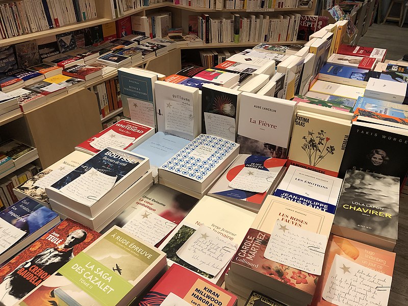 Assortiment de livres - © Librairie L'instant - Paris XVe