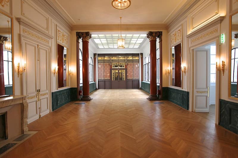 Hôtel de Mercy-Argenteau, vestibule