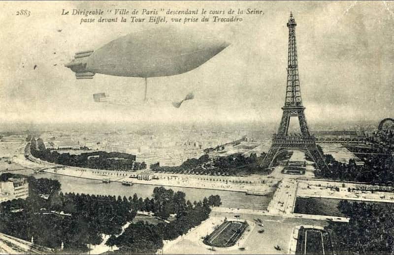 Le dirigeable "Ville de Paris", carte postale