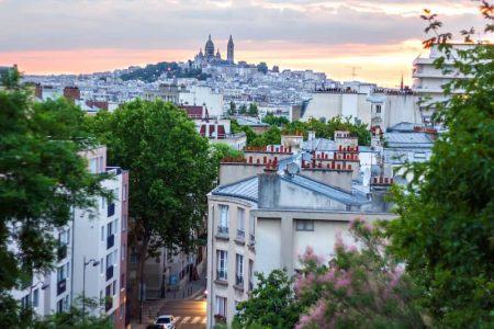 Vue sur le Sacré-coeur de la Butte Bergeyre © Rrrainbow / Shutterstock