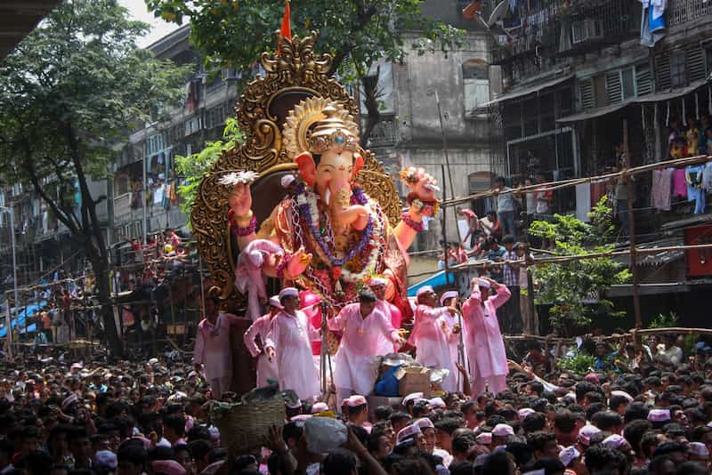 Le fête de Ganesh à Mumbai © Snehal Jeevan Pailkar / Shutterstock