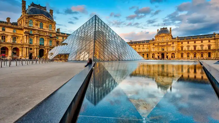 Le Louvre, où Louis XIV a été dépucelé © Getty Images / MathieuRivrin