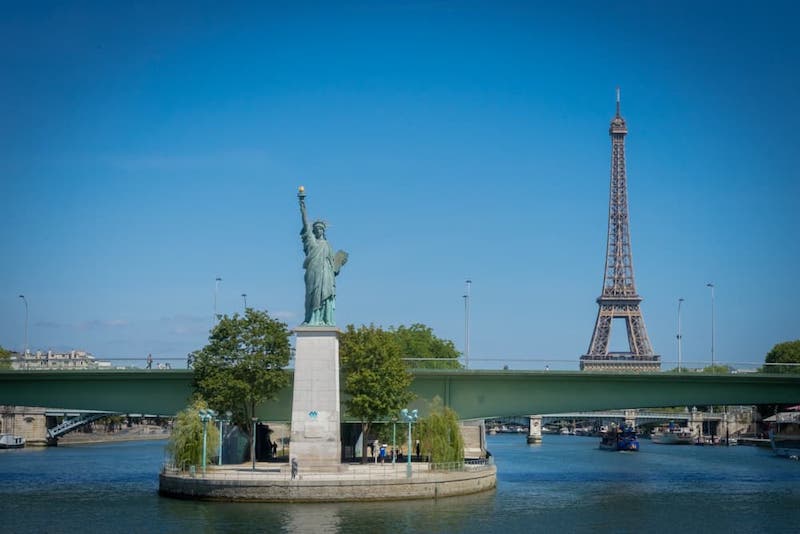 Le Statue de la Liberté au pont de Grenelle © Franck Legros / Shutterstock