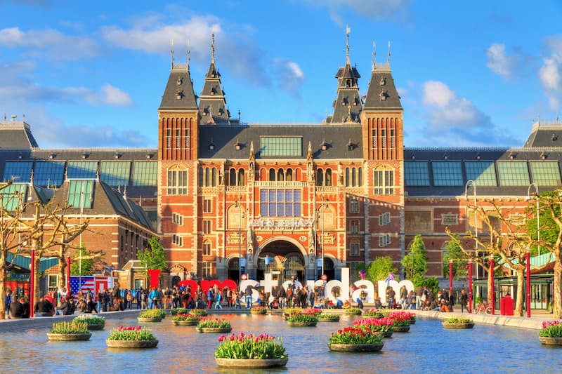 Amsterdam © Dennis van de Water / Shutterstock