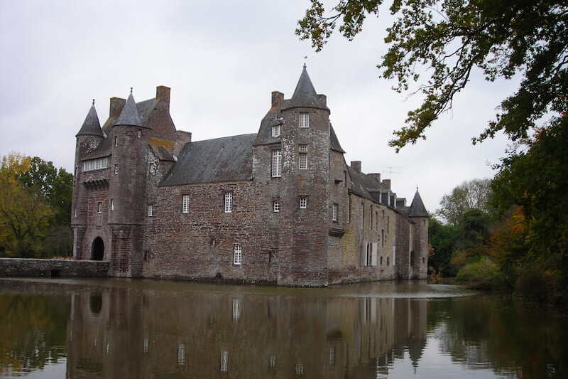 Château hanté Trecesson ©Peyot-Wikipedia