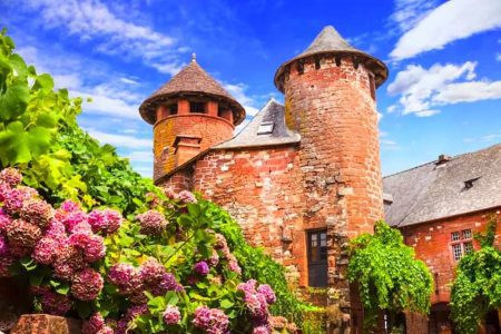Collonges-la-Rouge © leoks Shutterstock