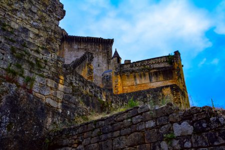 Legendes-chateaux-hantes-de-France-©Carlos-Gandiaga-shutterstock