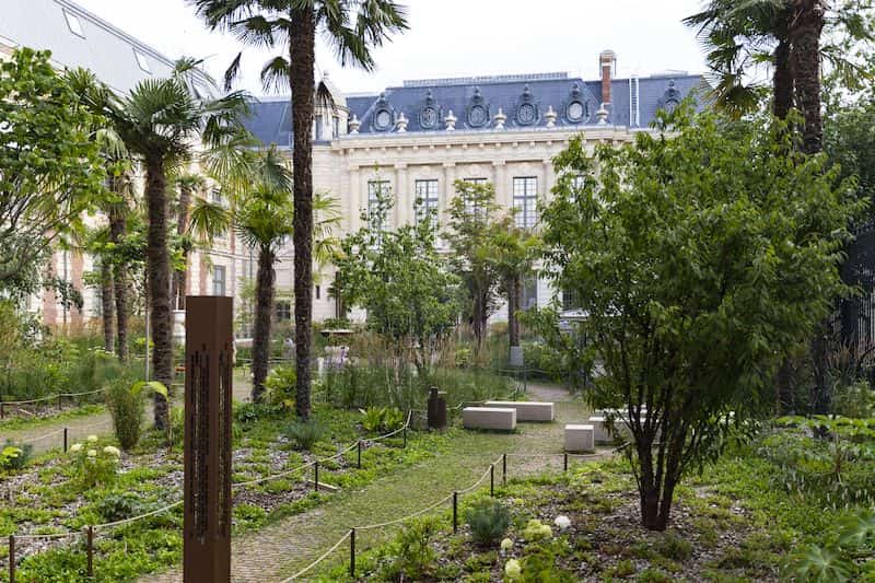 Jardin et façade Vivienne © Élie Ludwig / BnF