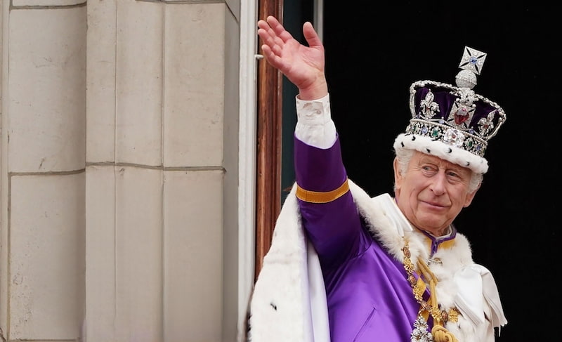 Le roi Charles III après le couronnement du 6 mai 2023 à Londres - © Shutterstock