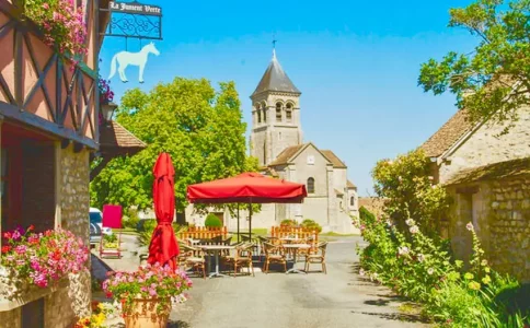 Monchauvet © Restaurant La Jument Verte