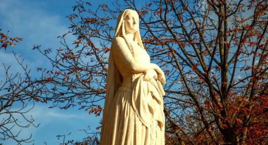 Sainte Geneviève © Adobe Stock