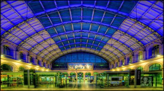 Salle des pas perdus Gare de l'Est 2