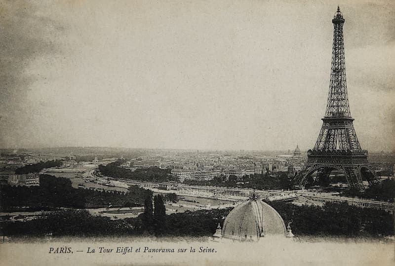 Vieille tour Eiffel © denys_kuvaiev / Adobe Stock